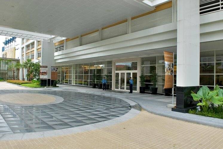 The Narathiwas Hotel & Residence Sathorn Bangkok