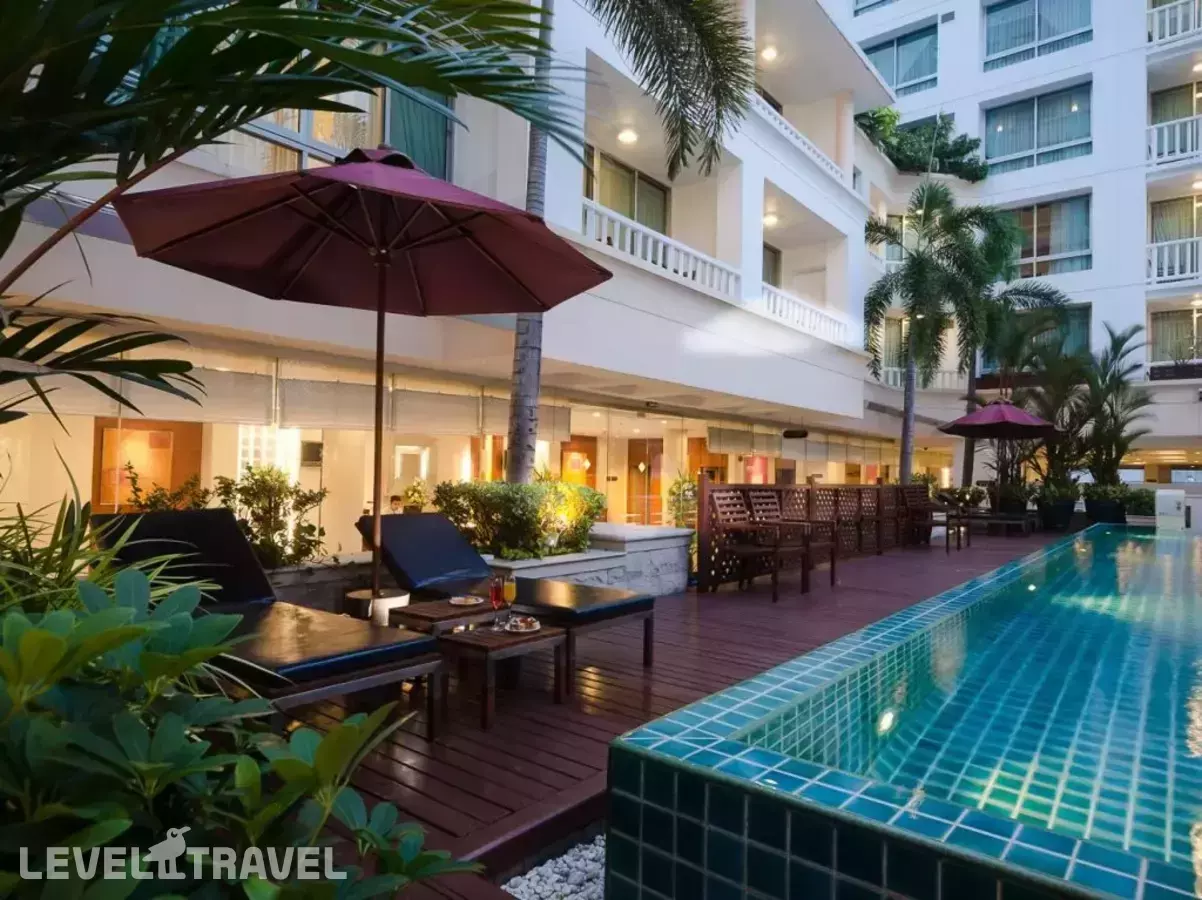 At Ease Saladaeng by AETAS