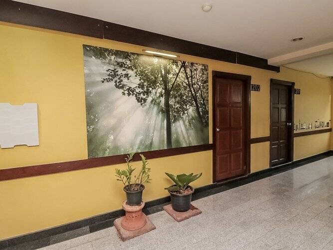 Howard Square Boutique Hotel