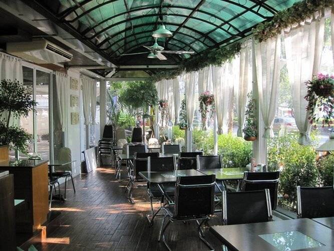 Howard Square Boutique Hotel