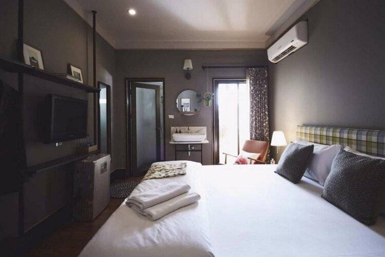 Josh Hotel