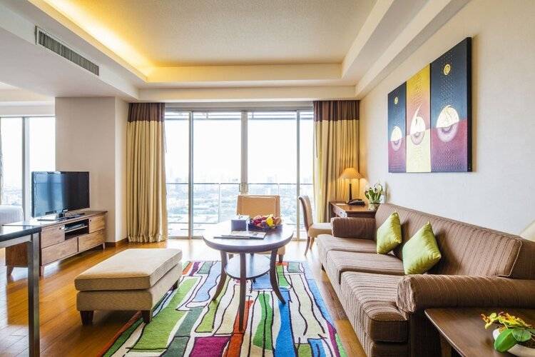 Column Bangkok Hotel