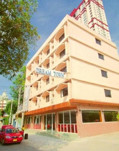 Dream Town Pratunam Hotel