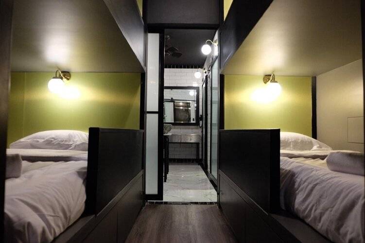Four Sisters Homestay - Hostel