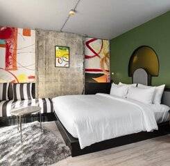 $item['hotel']['name']