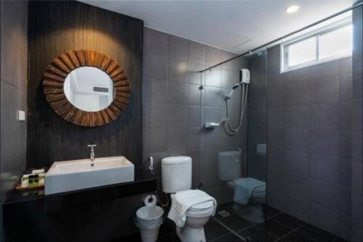 OYO 137 Kitzio House Hotel