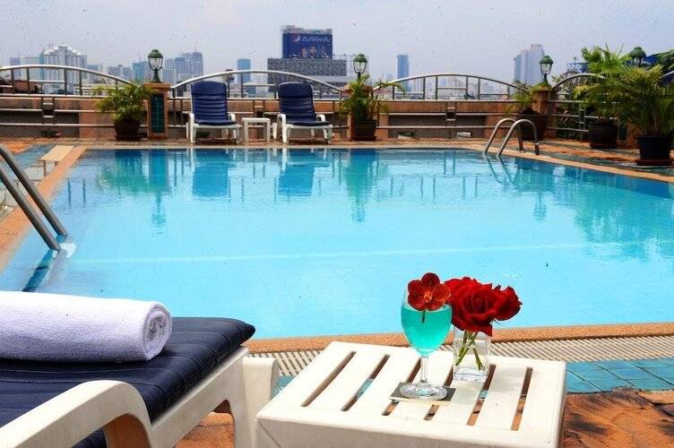 Royal Suite Hotel Bangkok