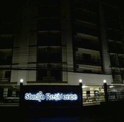 $item['hotel']['name']