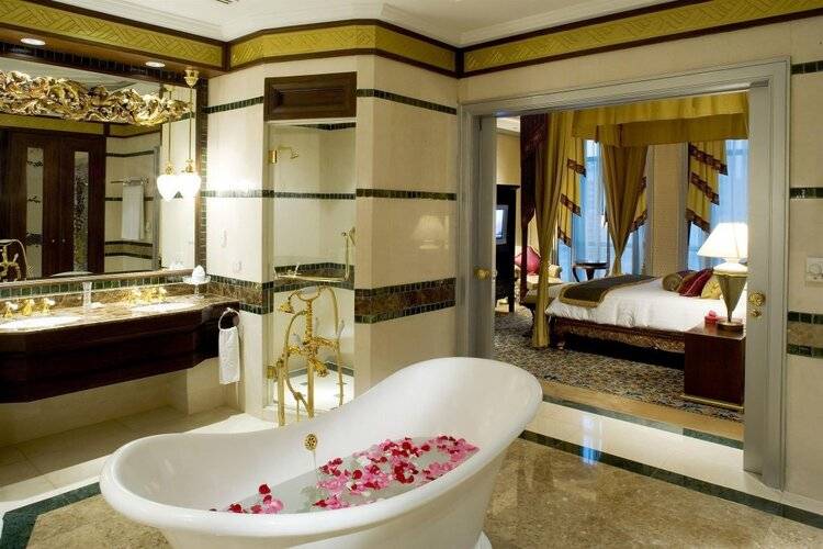 The Athenee Hotel, a Luxury Collection Hotel