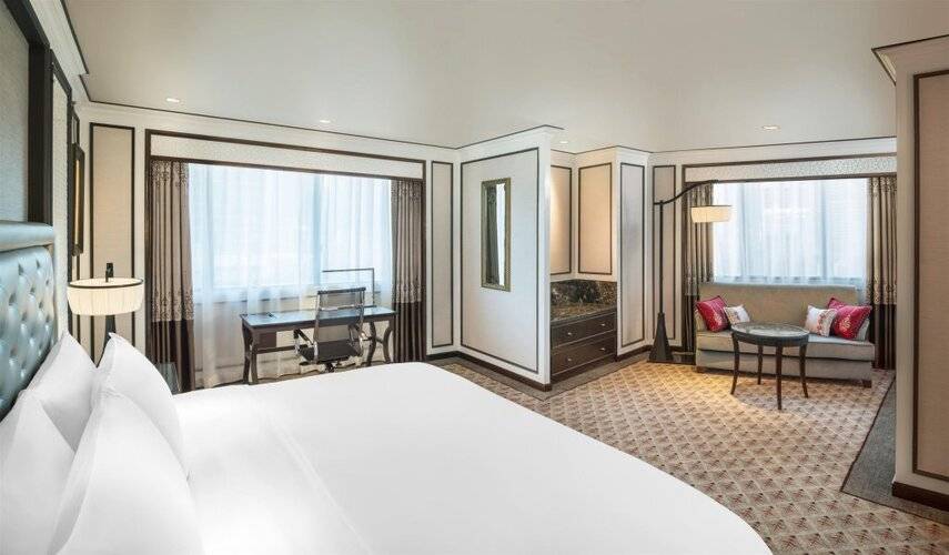 The Athenee Hotel, a Luxury Collection Hotel