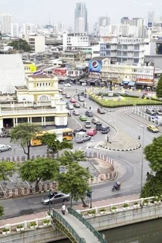 The Krungkasem Srikrung Hotel