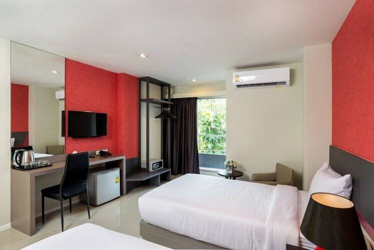 Zircon Hotel