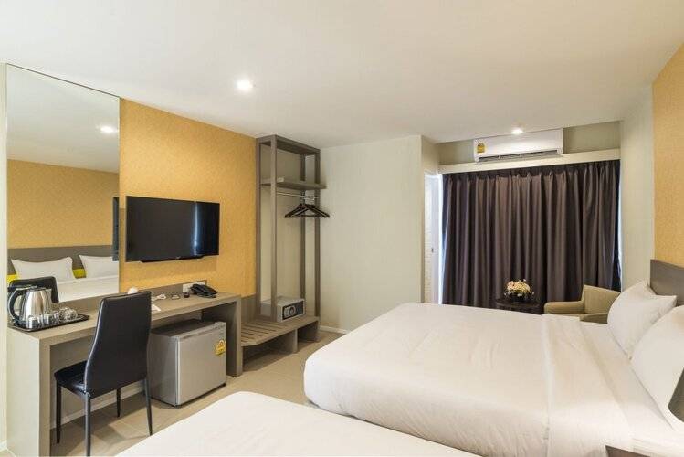 Zircon Hotel