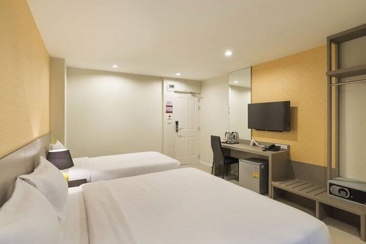 Zircon Hotel