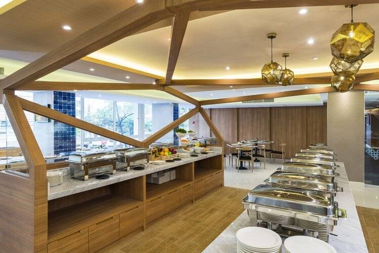 Zircon Hotel