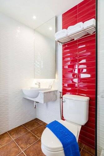 Zircon Hotel