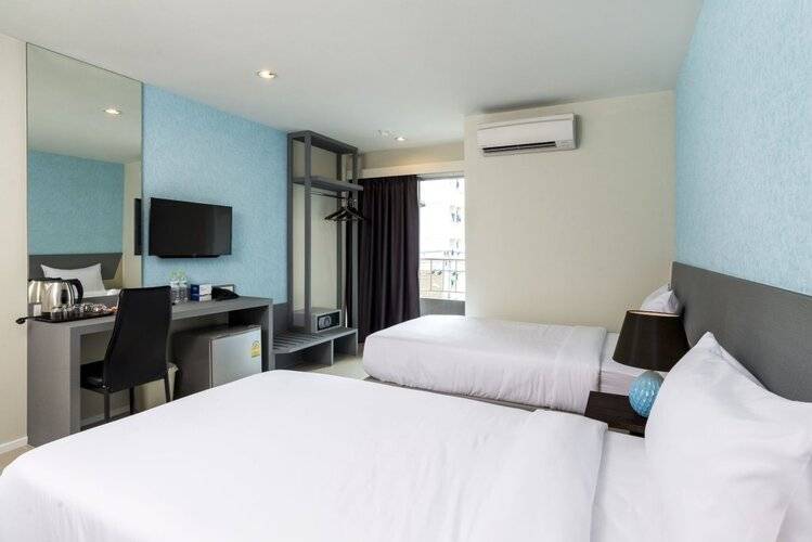 Zircon Hotel
