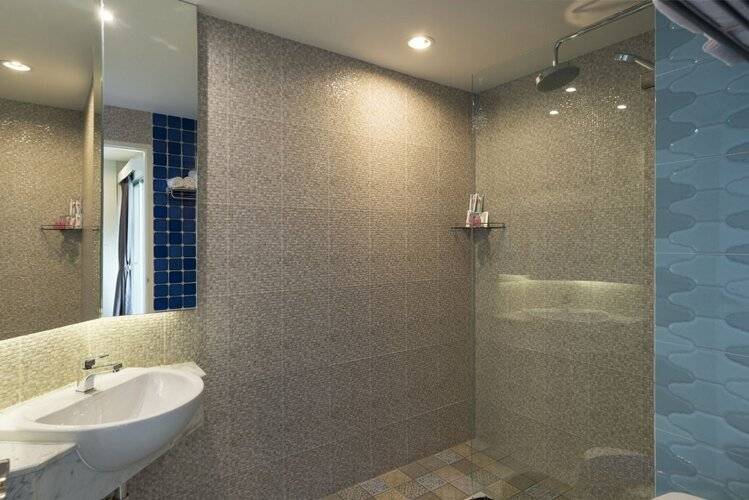 Zircon Hotel