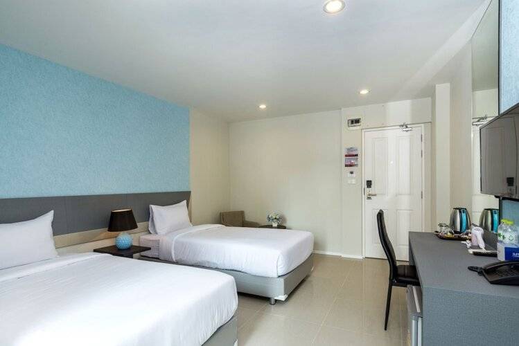 Zircon Hotel