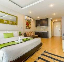 $item['hotel']['name']