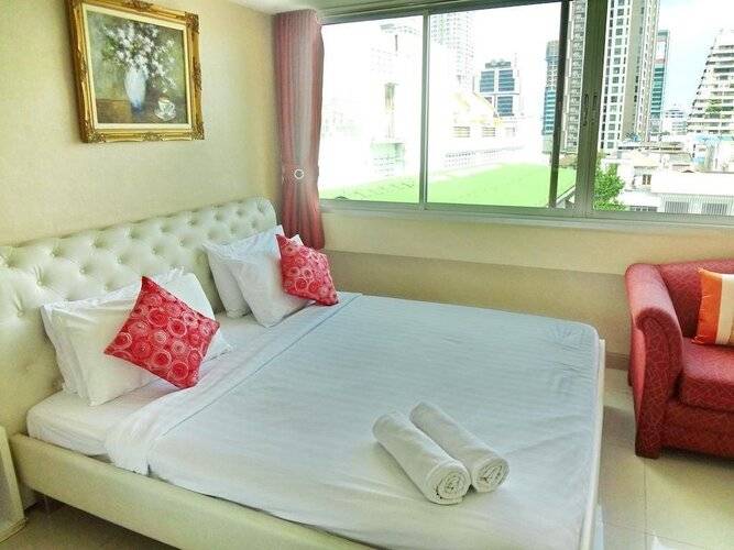OYO 102 Diamond Residence Hotel
