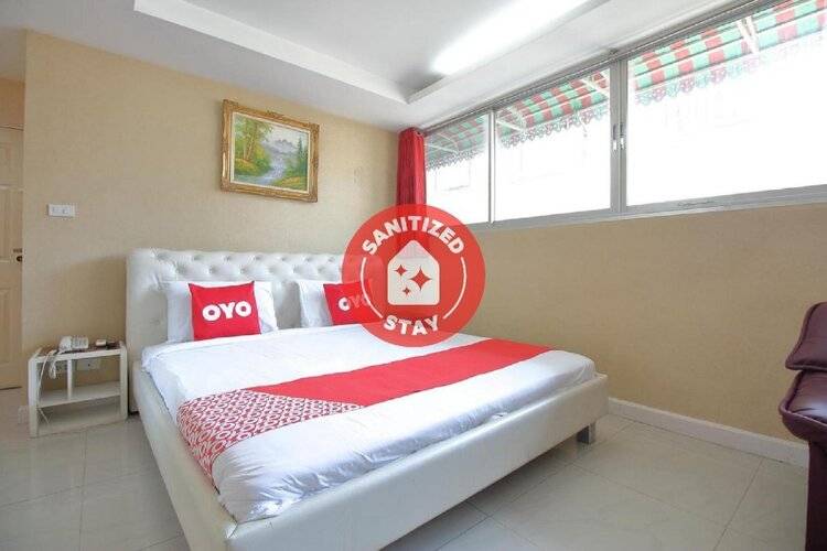 OYO 102 Diamond Residence Hotel