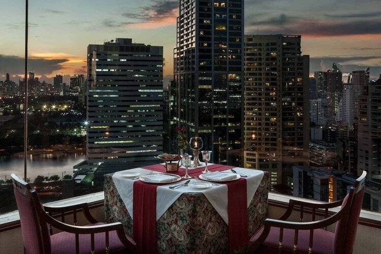Rembrandt Sukhumvit