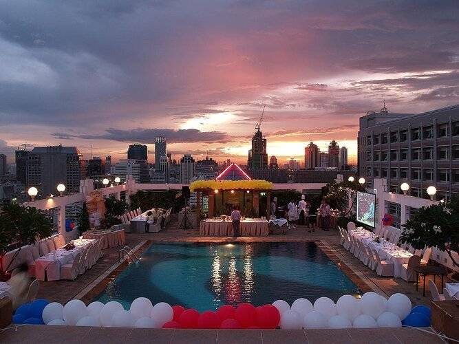 Zenith Sukhumvit Hotel