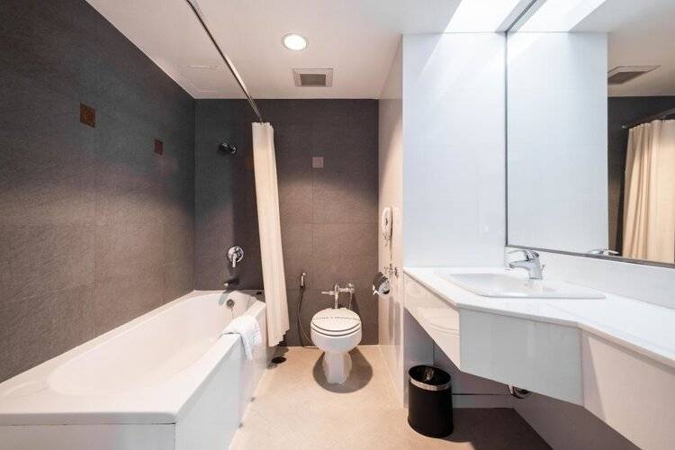 Zenith Sukhumvit Hotel