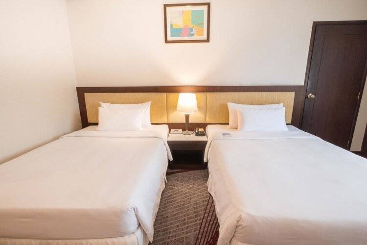 Zenith Sukhumvit Hotel