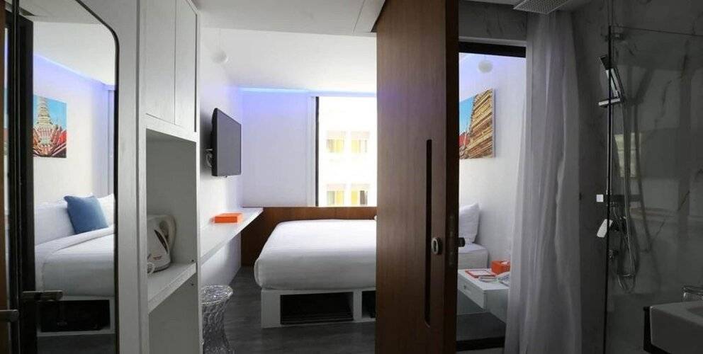 S Box Sukhumvit Hotel