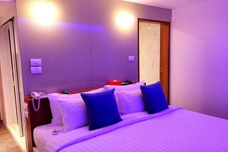 S Box Sukhumvit Hotel