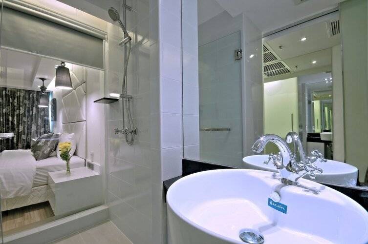 Sukhumvit Suites