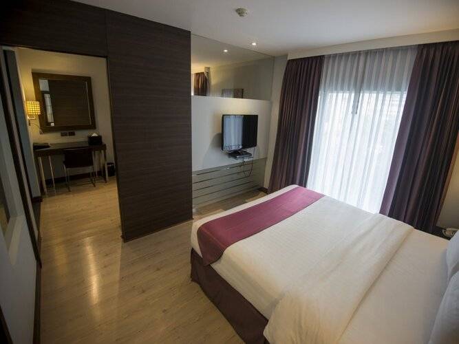 Sukhumvit Suites