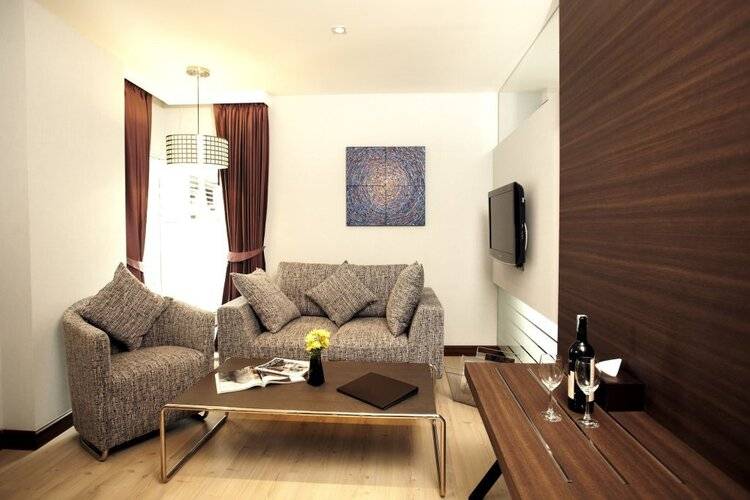 Sukhumvit Suites