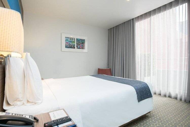 Holiday Inn Express Bangkok Sathorn