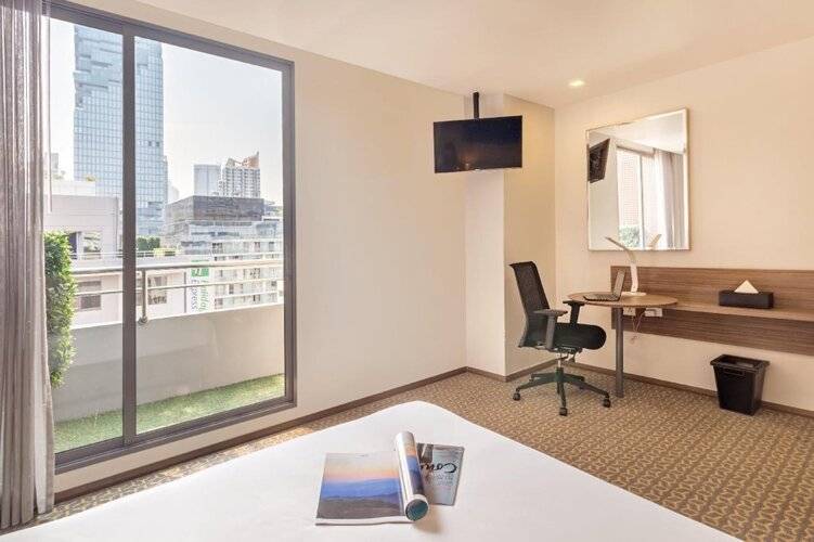 Holiday Inn Express Bangkok Sathorn