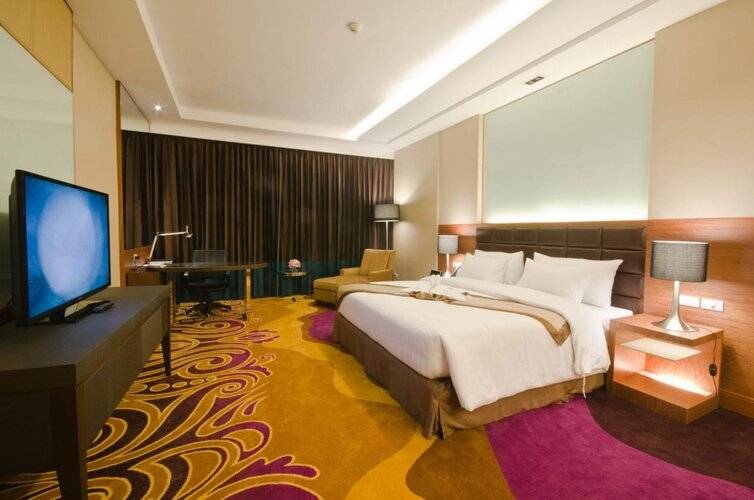 The Grand Fourwings Convention Hotel