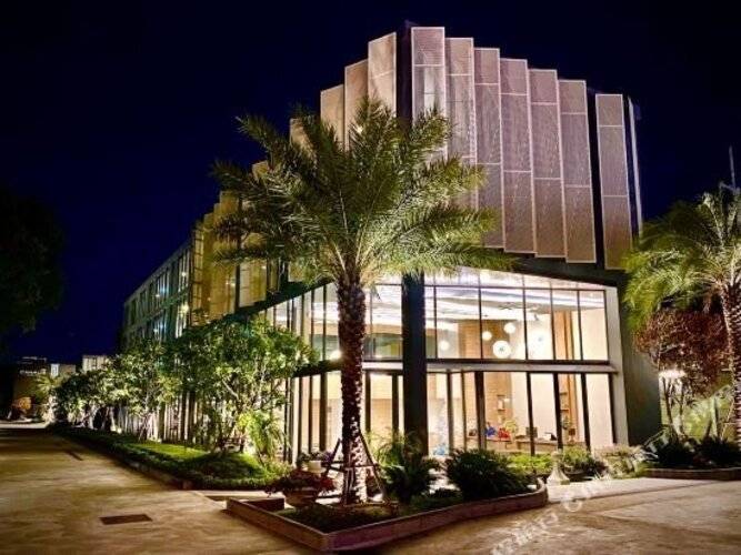 Canalis Suvarnabhumi Airport Hotel (SHA Plus+)