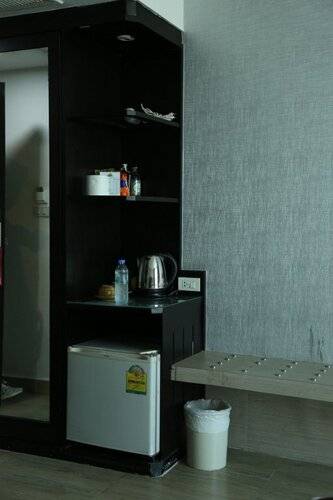 Boss Suites Nana Hotel