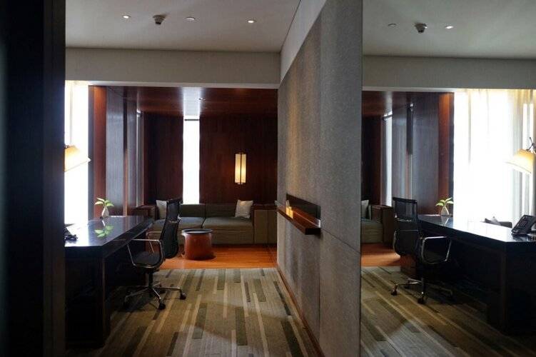 Hansar Bangkok Hotel