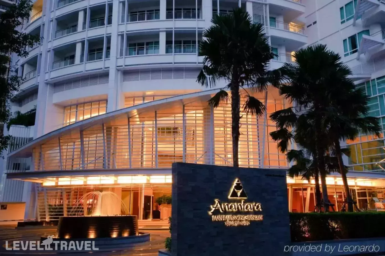 Dusit Suites Hotel Ratchadamri, Bangkok