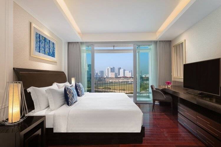 Dusit Suites Hotel Ratchadamri, Bangkok