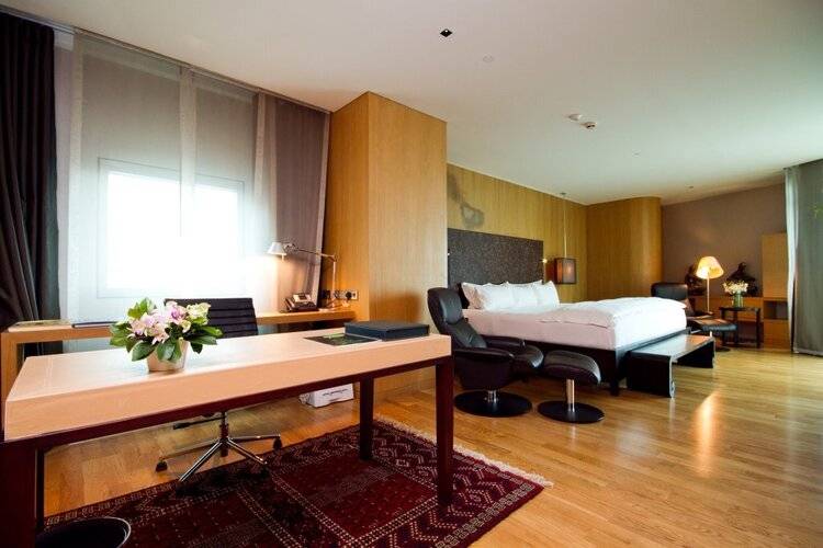 Maduzi Hotel Bangkok