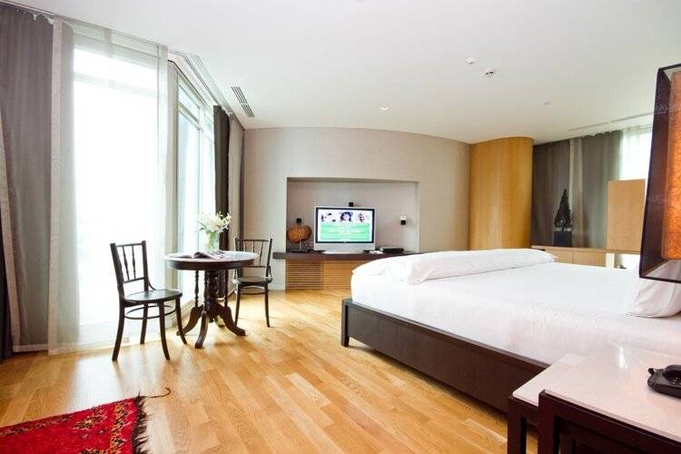 Maduzi Hotel Bangkok
