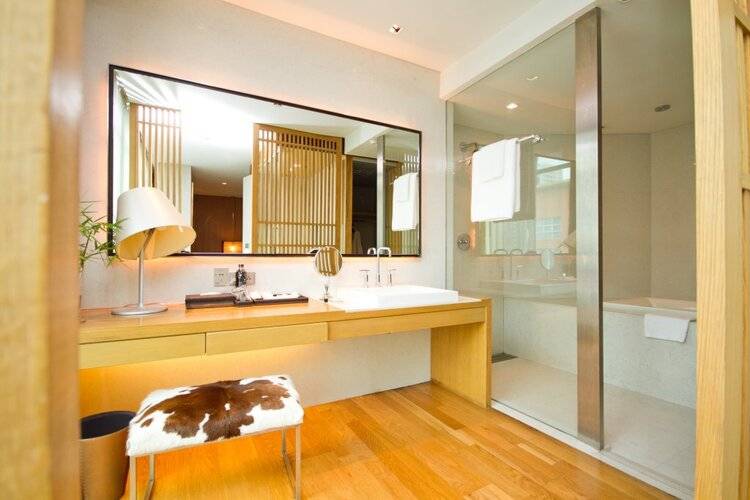 Maduzi Hotel Bangkok
