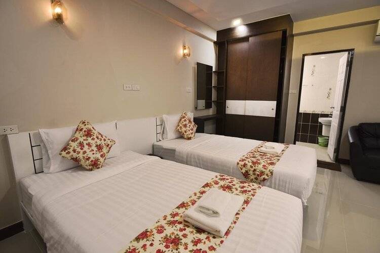 Gold Airport Suites