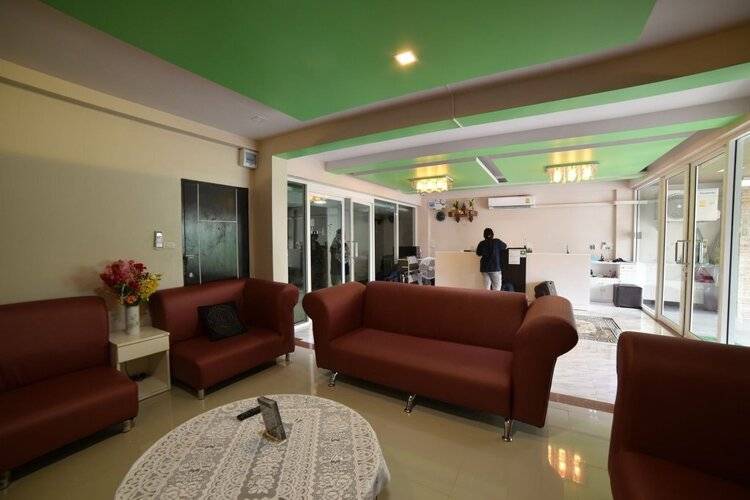 Gold Airport Suites