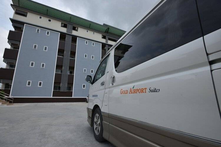 Gold Airport Suites