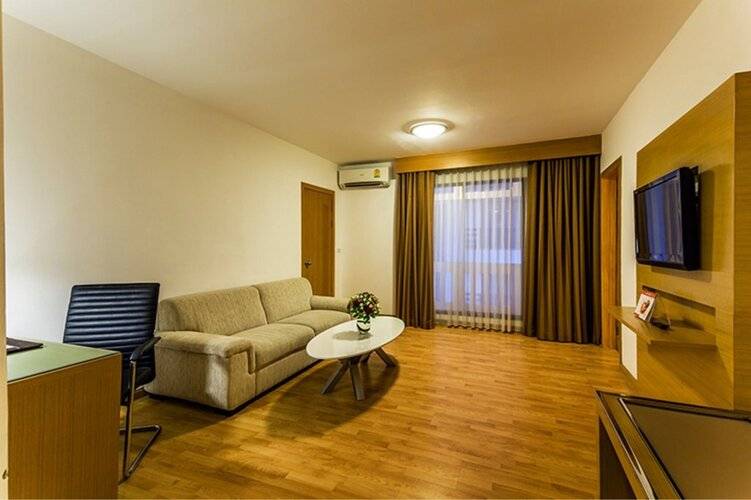 Maple Hotel